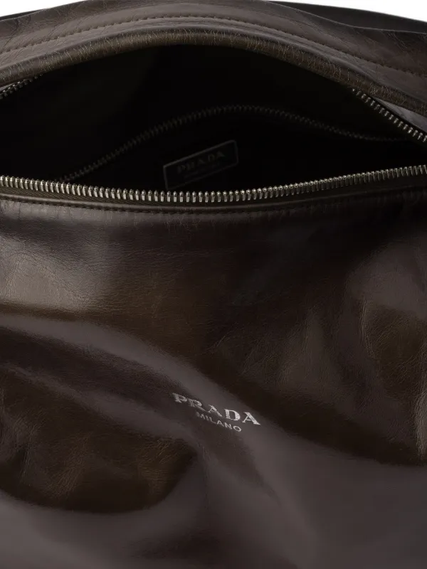 Prada レザーショルダーバッグ | ブラウン | FARFETCH JP