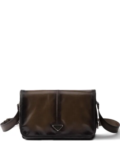 Prada bolso messenger de piel con sello del logo