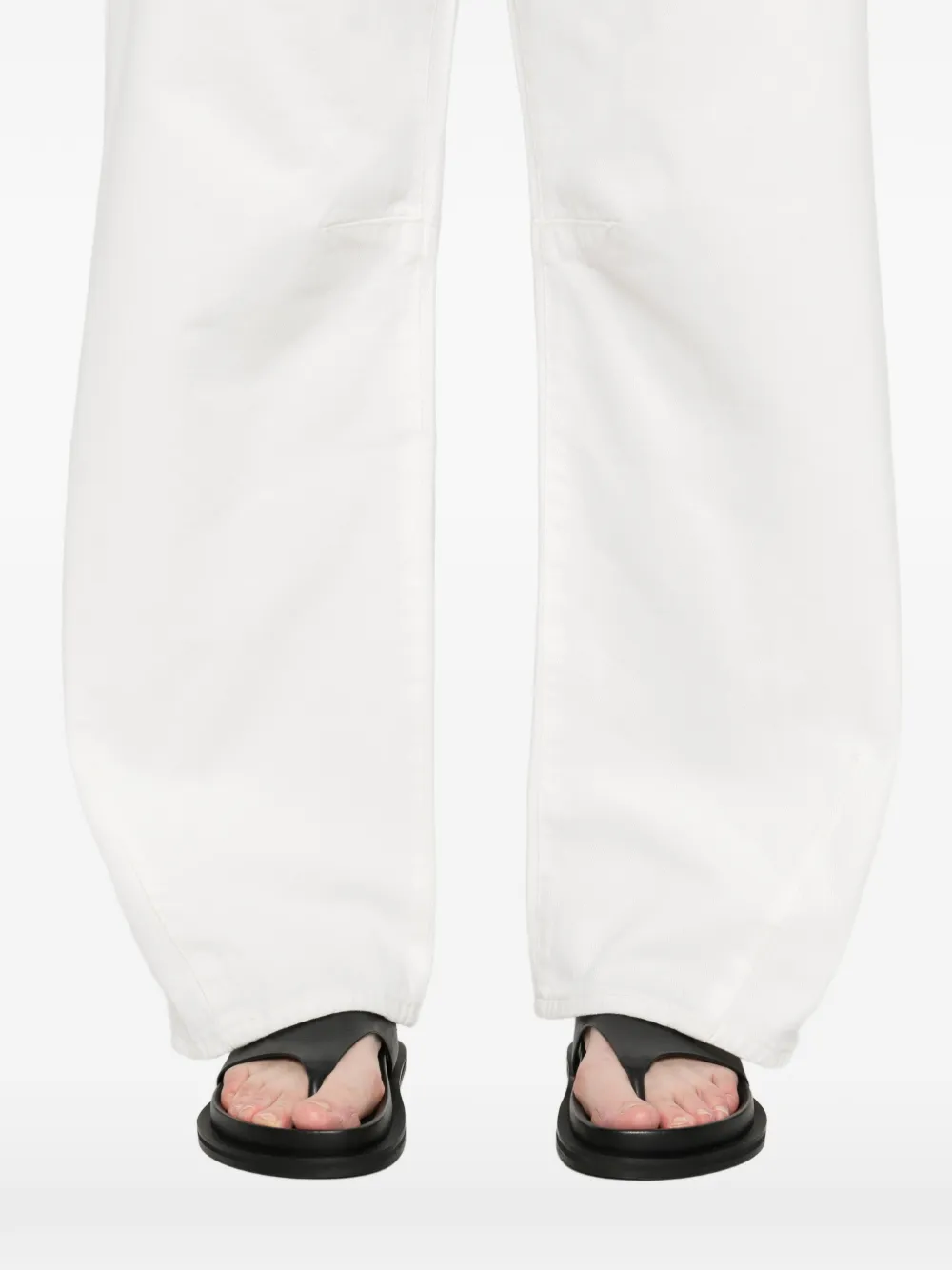 Buttoned Wide-Leg Jeans