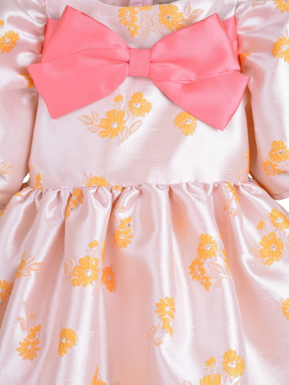 puff-sleeve dress