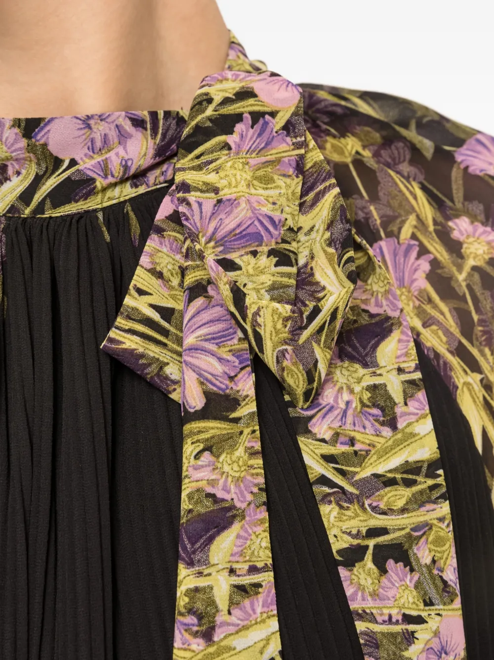 NISSA Mini-jurk met bloemenprint Zwart