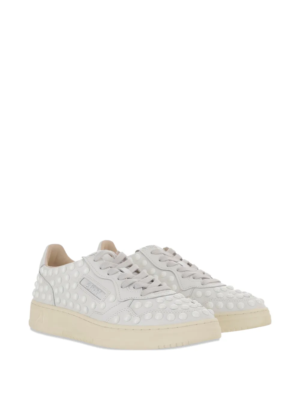 Autry Medalist geperforeerde leren sneakers met studs Wit
