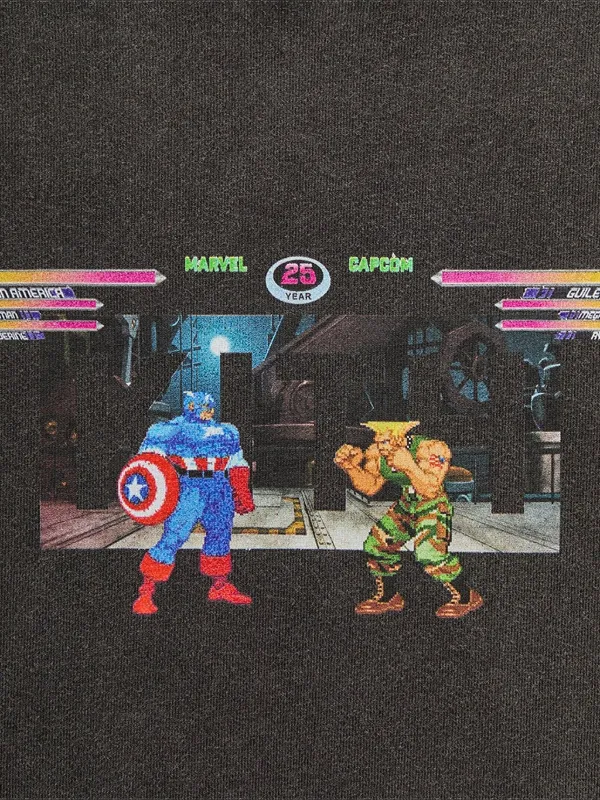 KITH x Marvel Tシャツ Capcom Tシャツ | グレー | FARFETCH JP