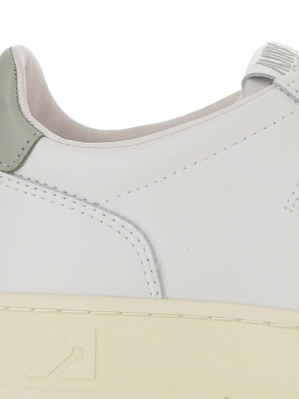 Autry Medalist geperforeerde sneakers Wit