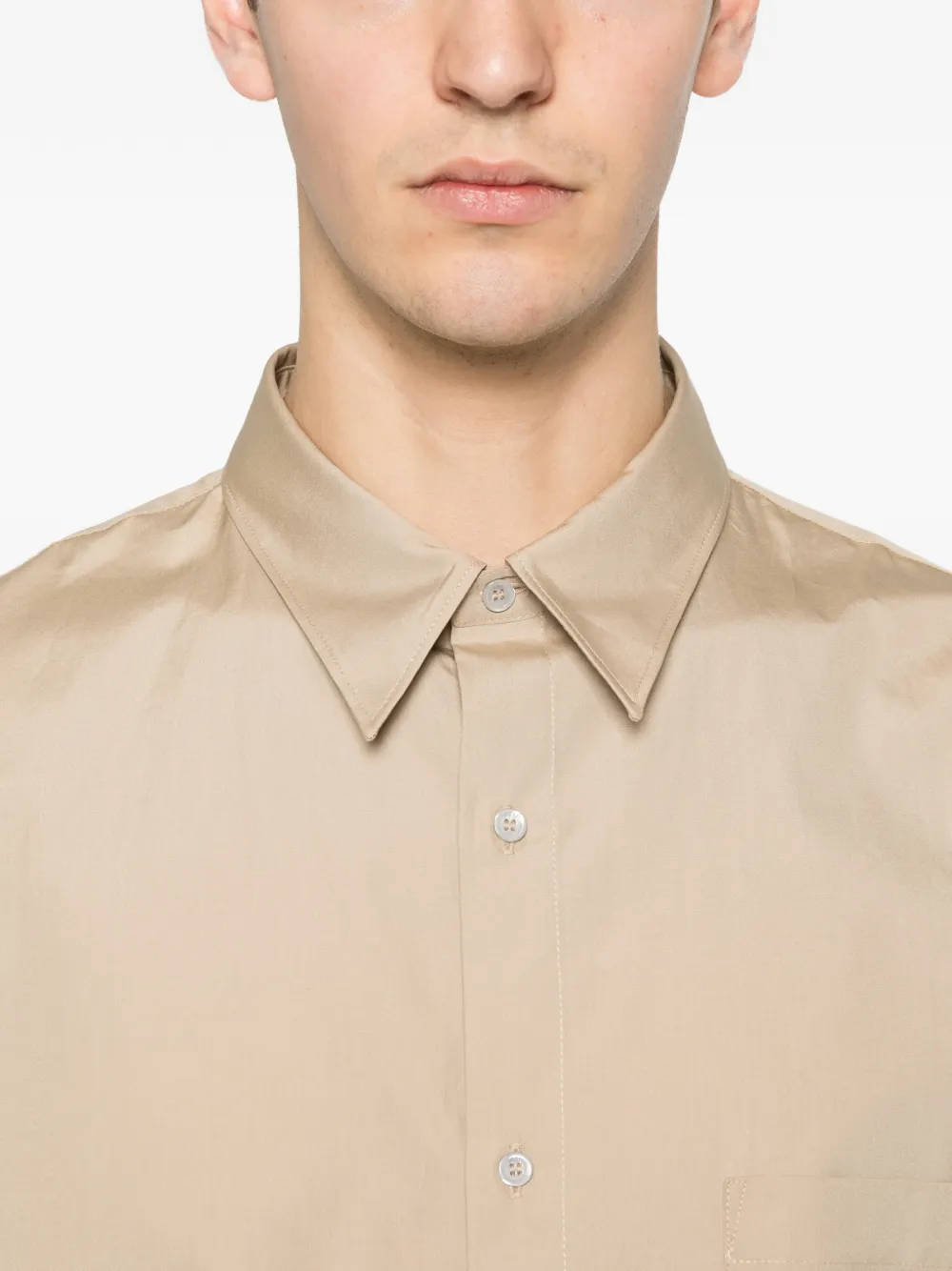 A.P.C. Overhemd met korte mouwen en zak Beige