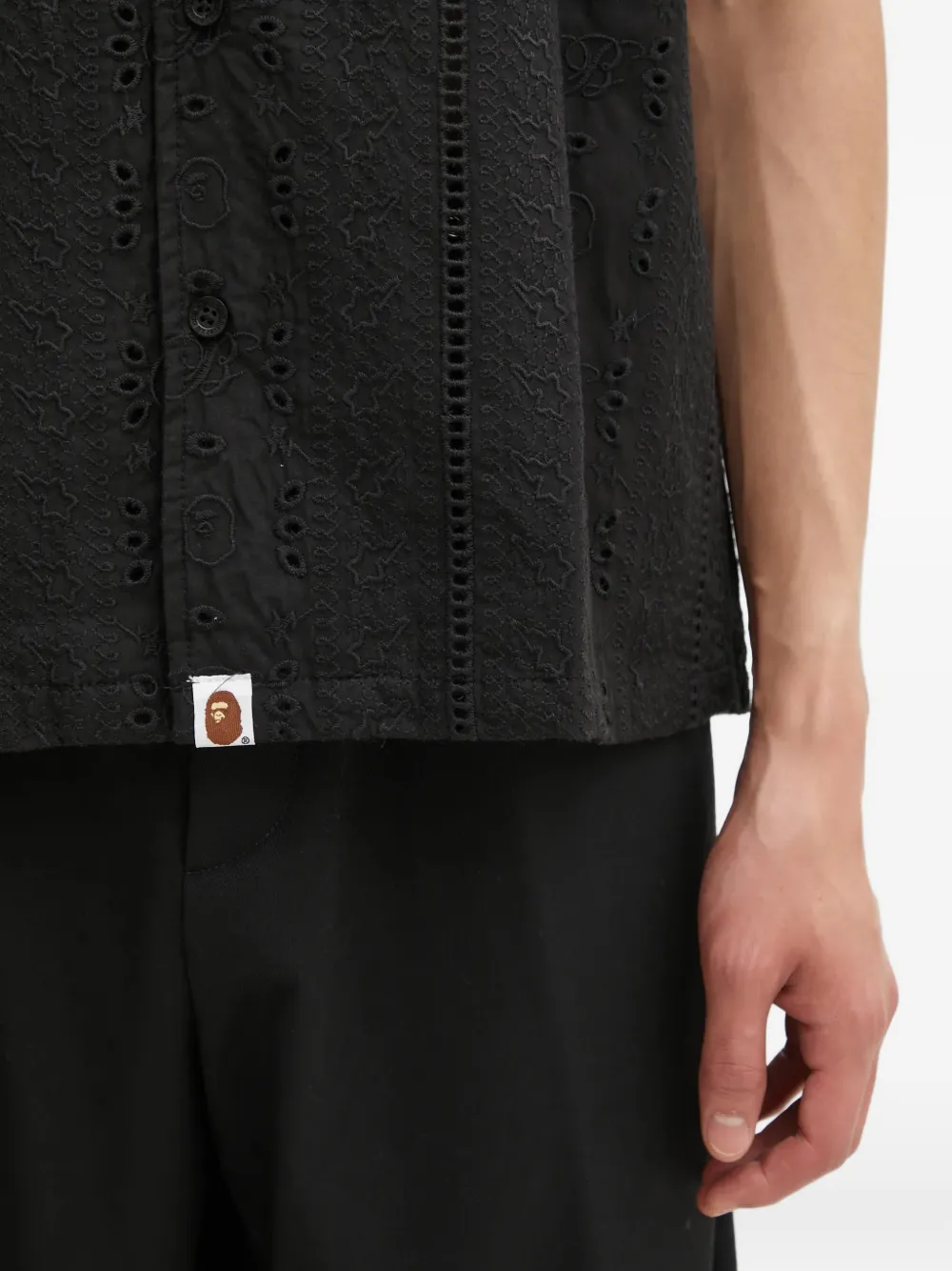 A BATHING APE Overhemd met broderie anglaise Zwart