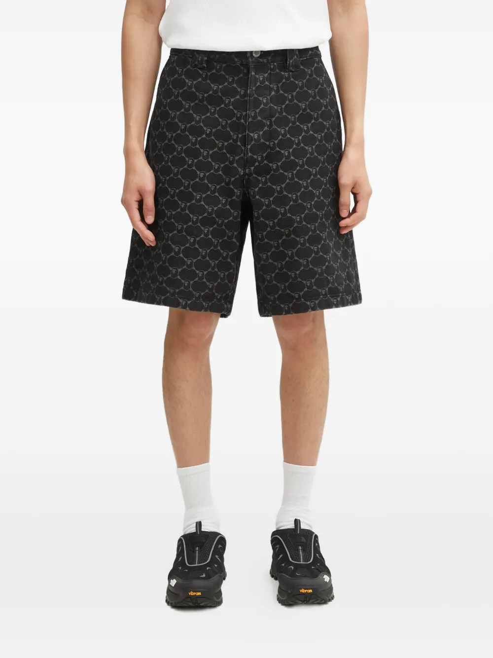 A BATHING APE® College Monogram denim shorts - Nero