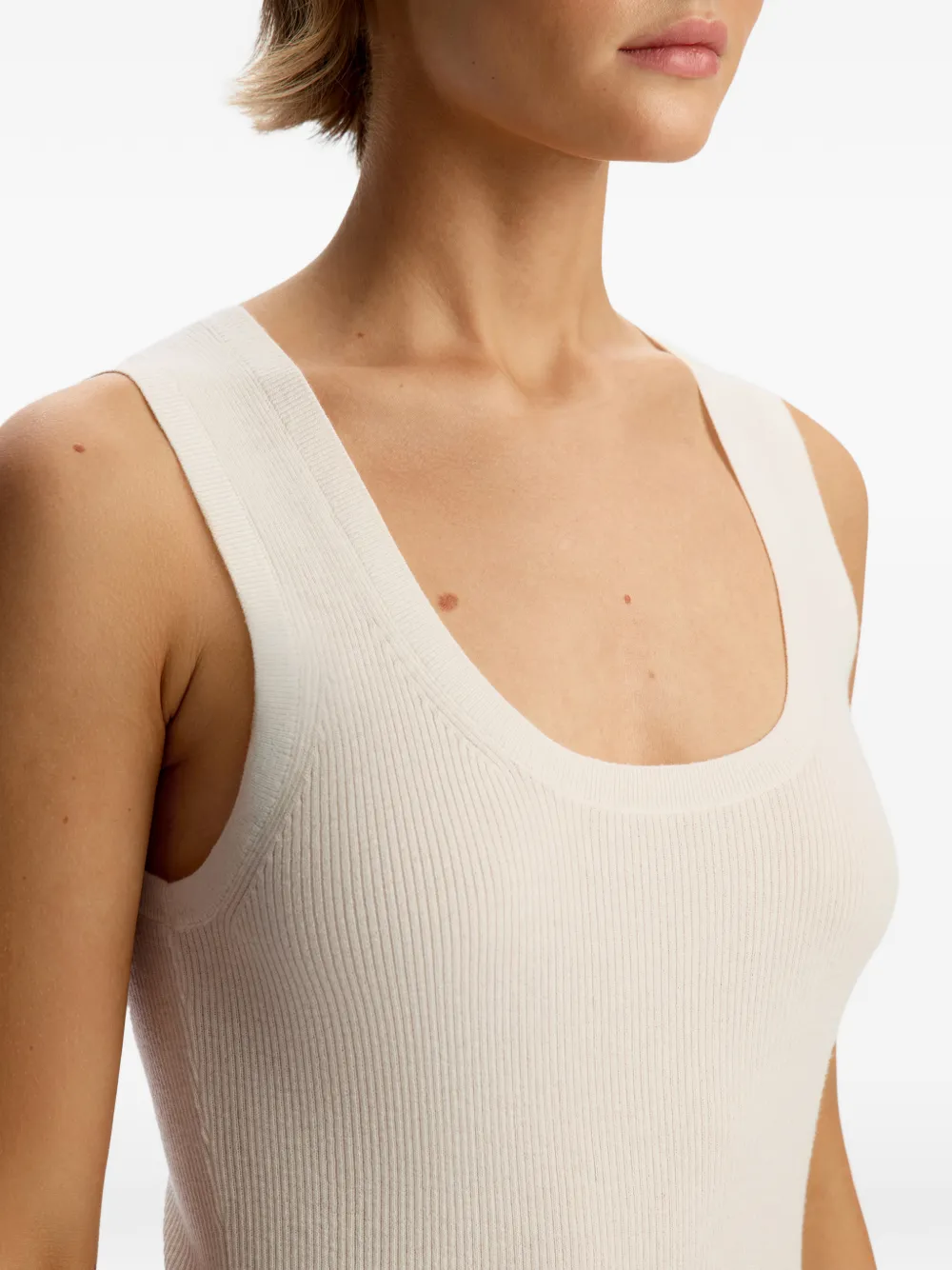 12 STOREEZ Geribbelde tanktop van merinowol Beige