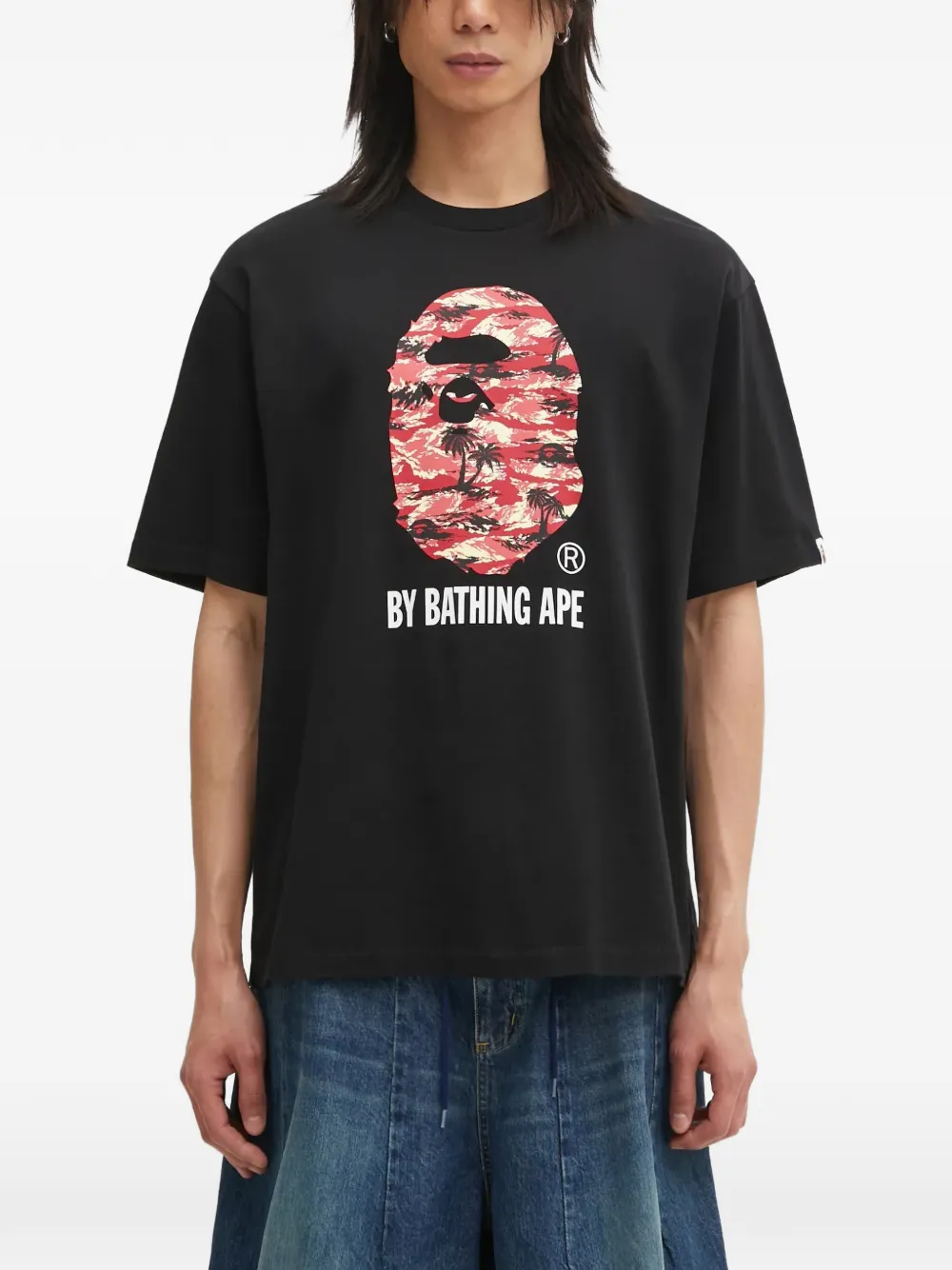 A BATHING APE® graphic-print crew-neck T-shirt - Nero