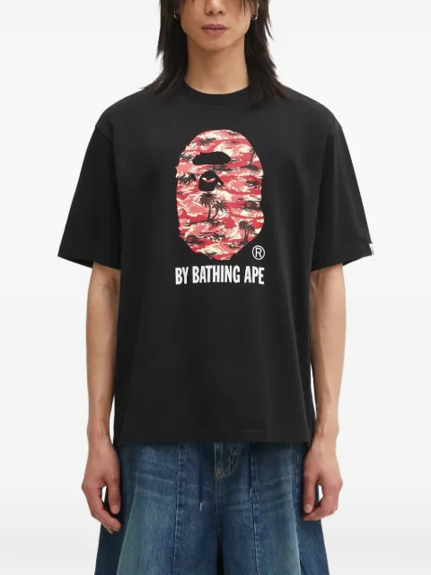 A BATHING APE® graphic-print crew-neck T-shirt