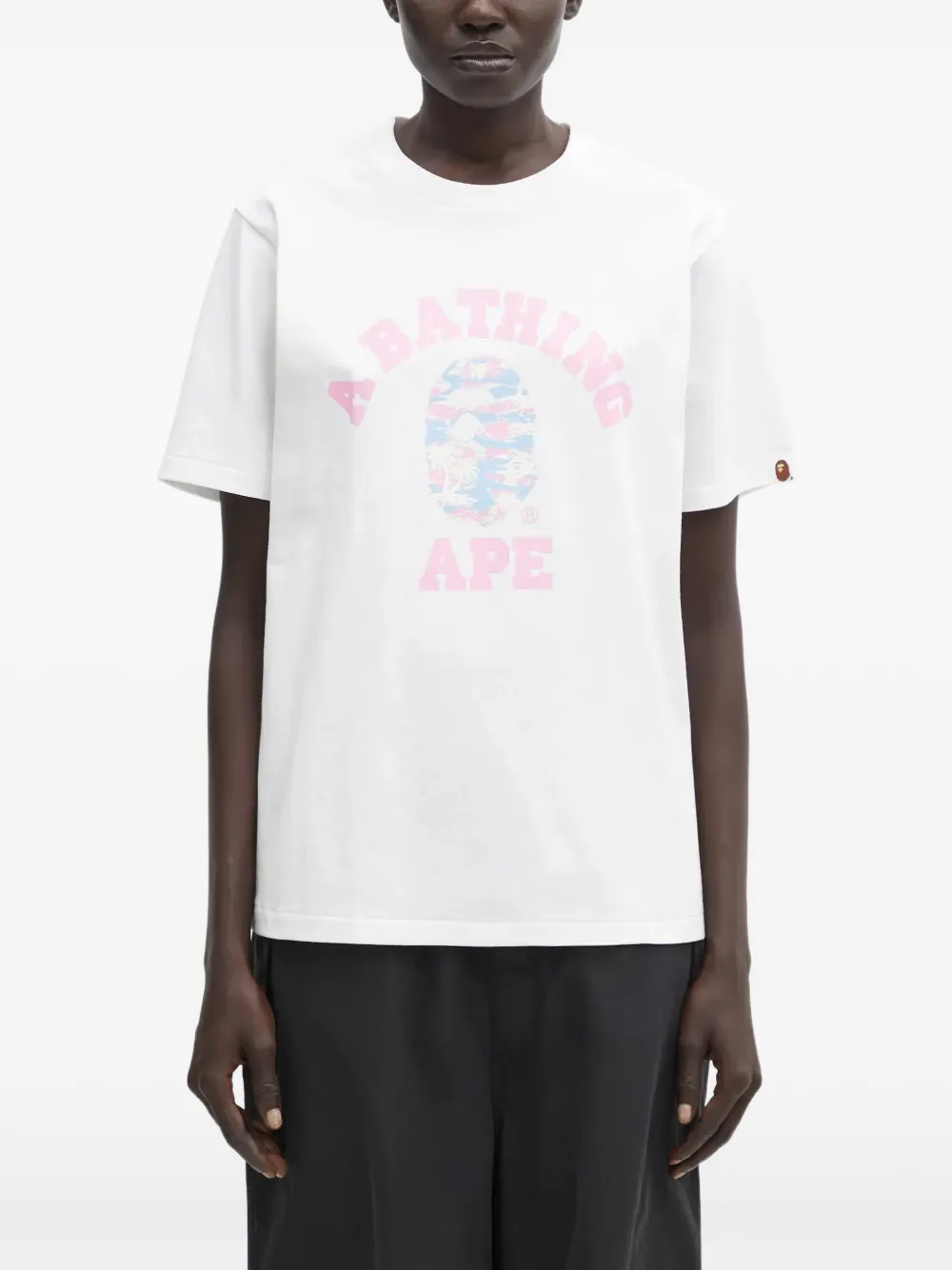 A BATHING APE® logo-print T-shirt - Bianco