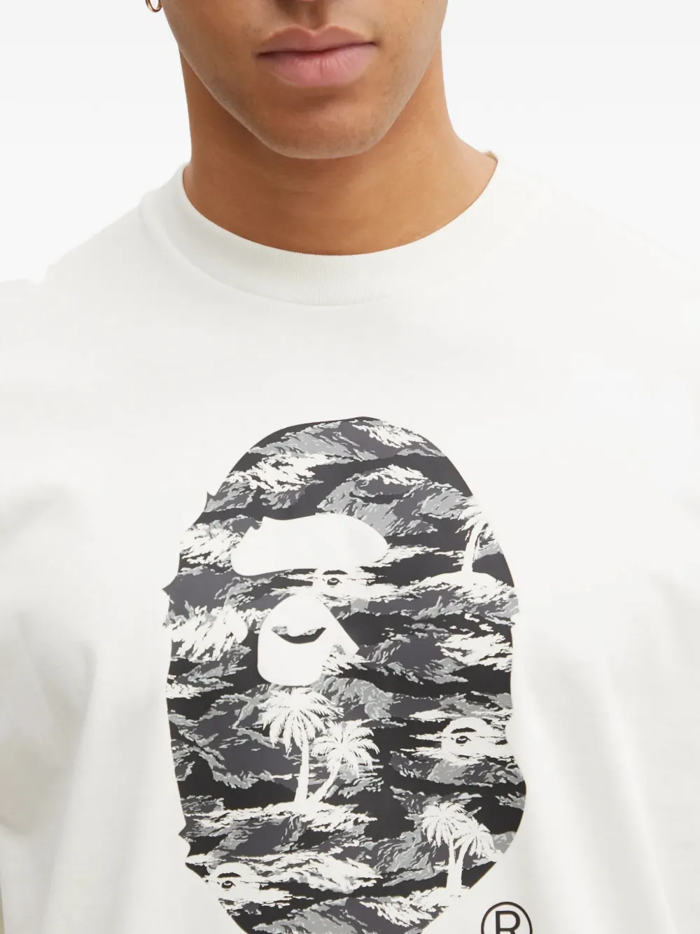 A BATHING APE Palm Tree Camo T-shirt met logoprint Beige