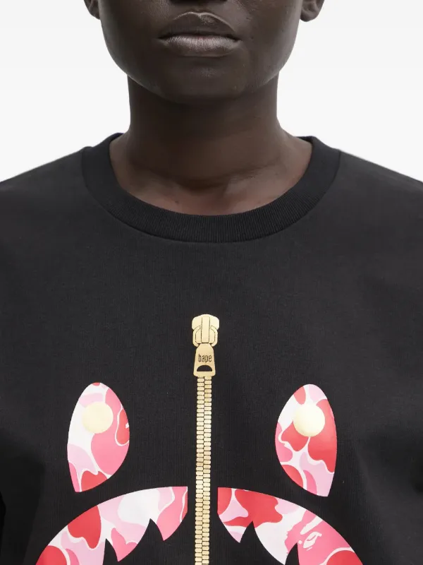 A BATHING APE® Camiseta Com Detalhe De Zíper | Preto | FARFETCH BR