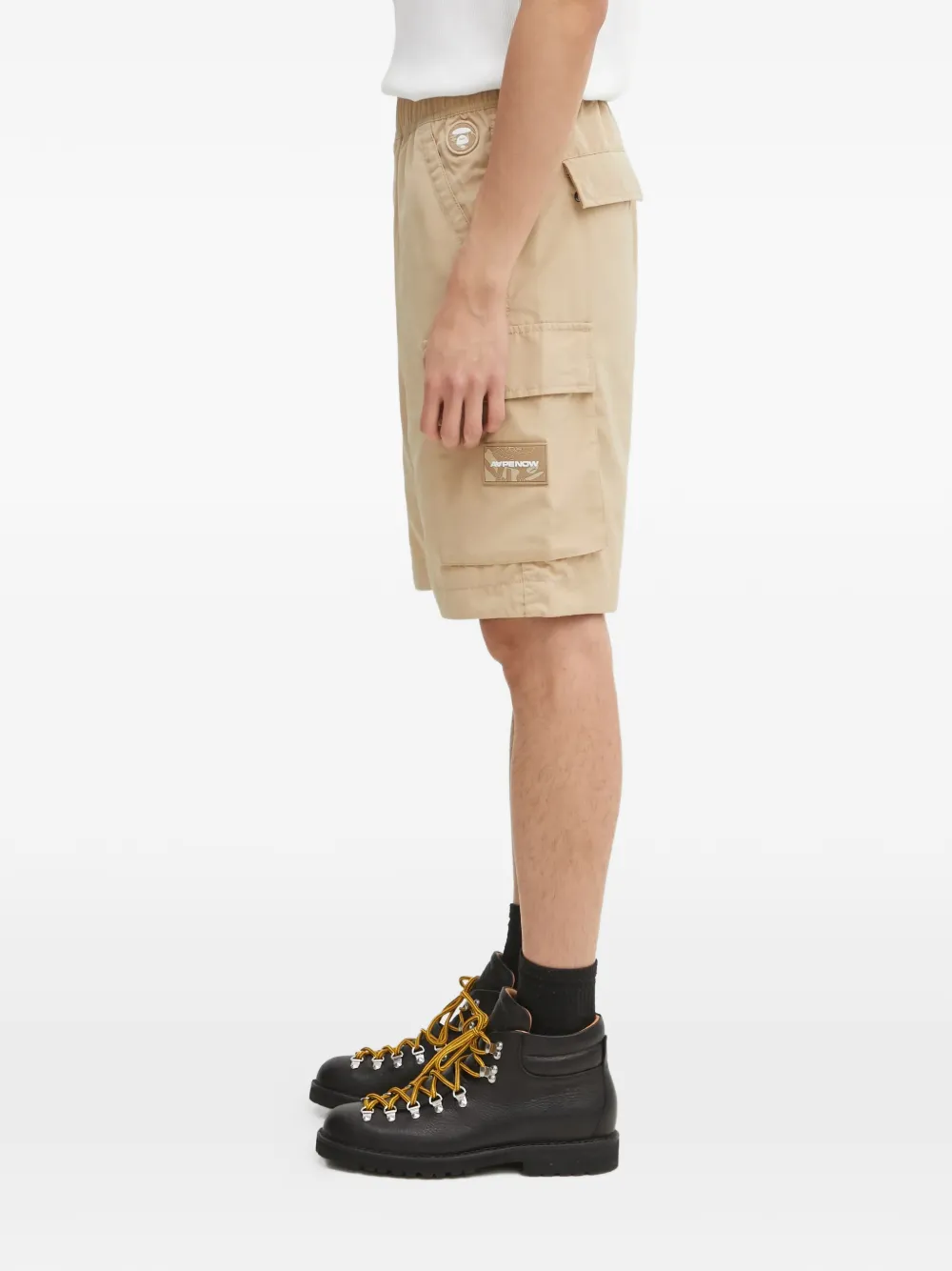 AAPE BY *A BATHING APE cargo-pocket elasticated-waistband shorts - Beige