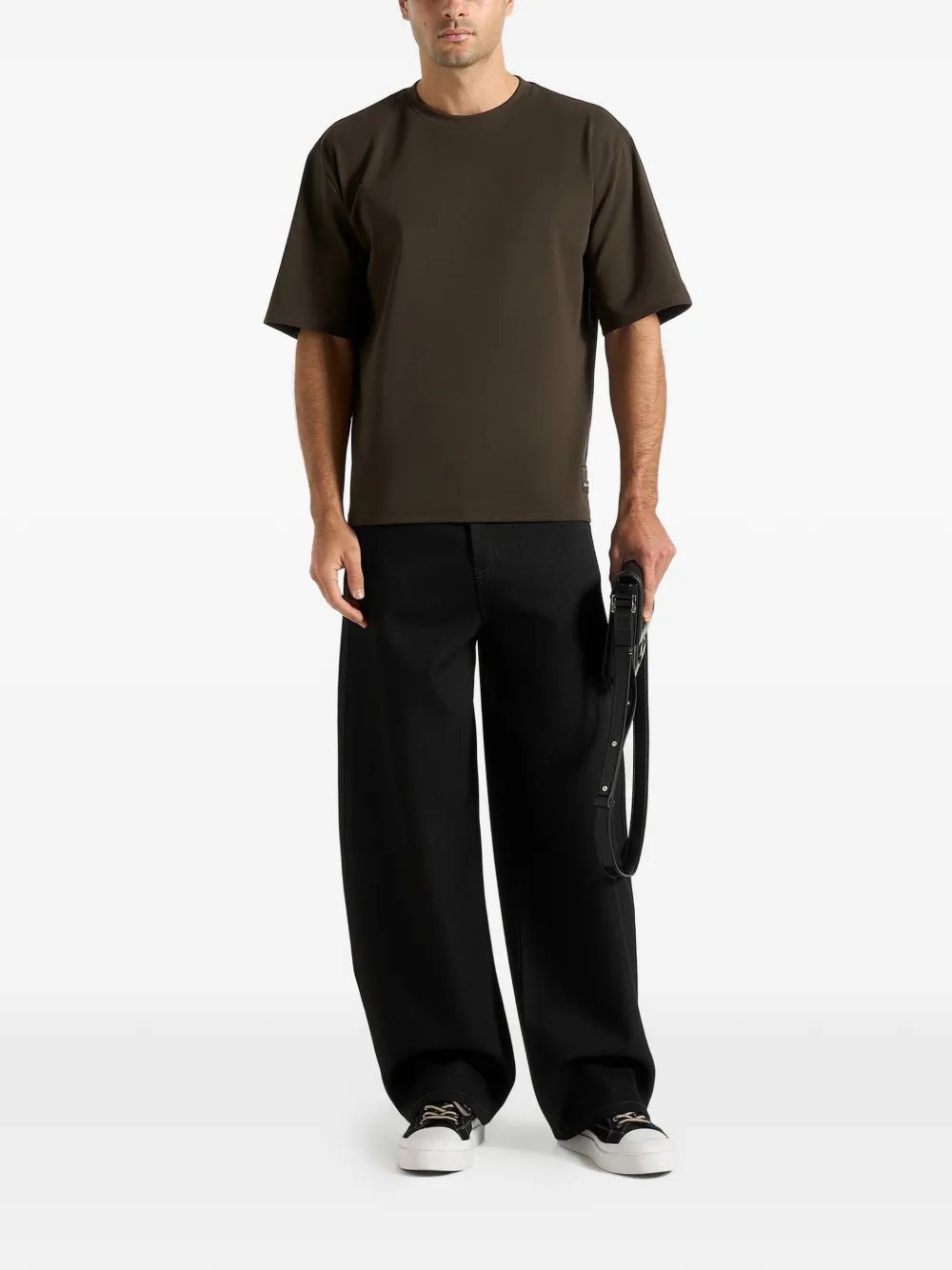 Mani&egrave;re De Voir Paul T-shirt met logopatch - Bruin