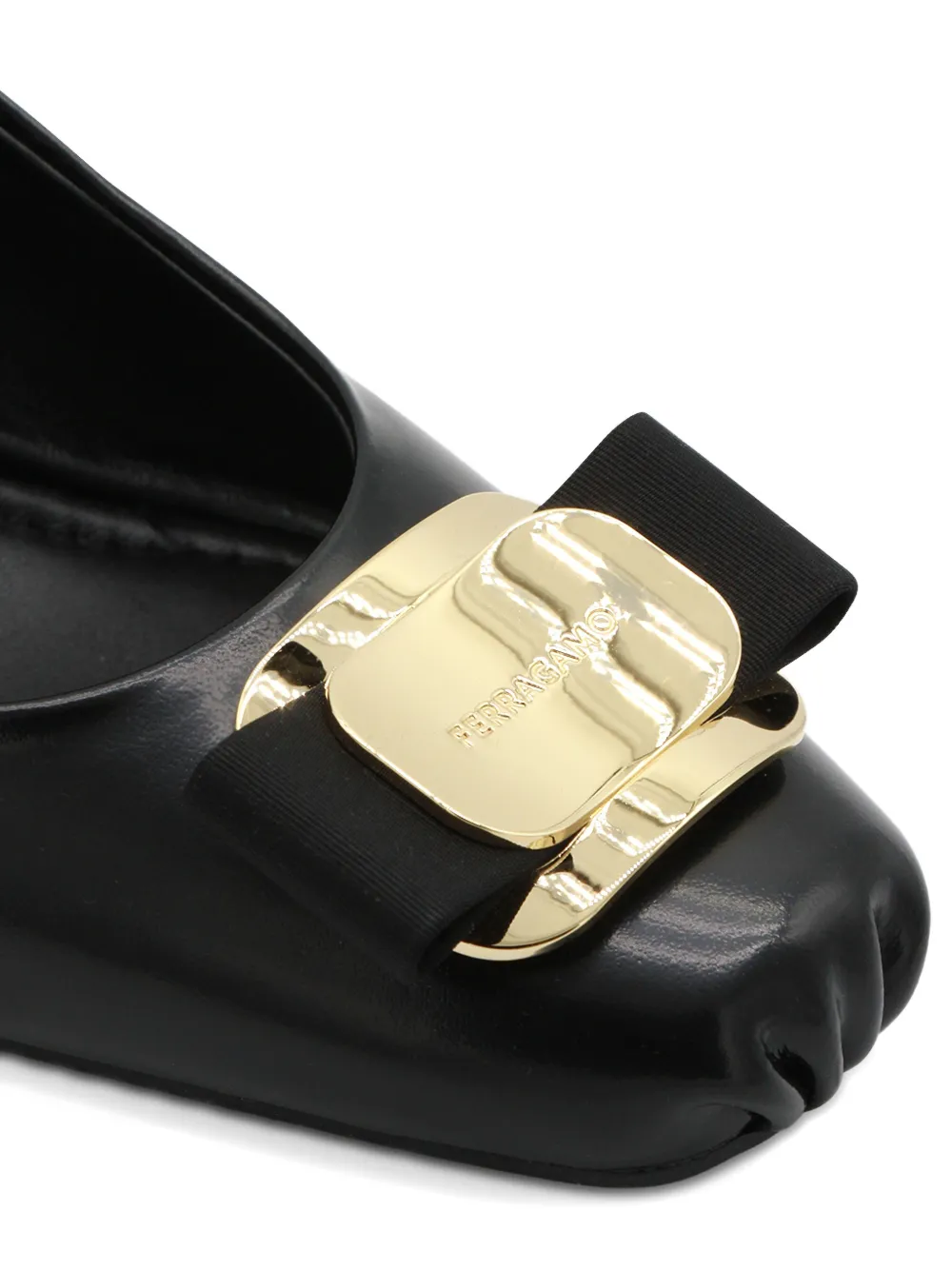 Ferragamo 40mm New Vara pumps met gesp Zwart