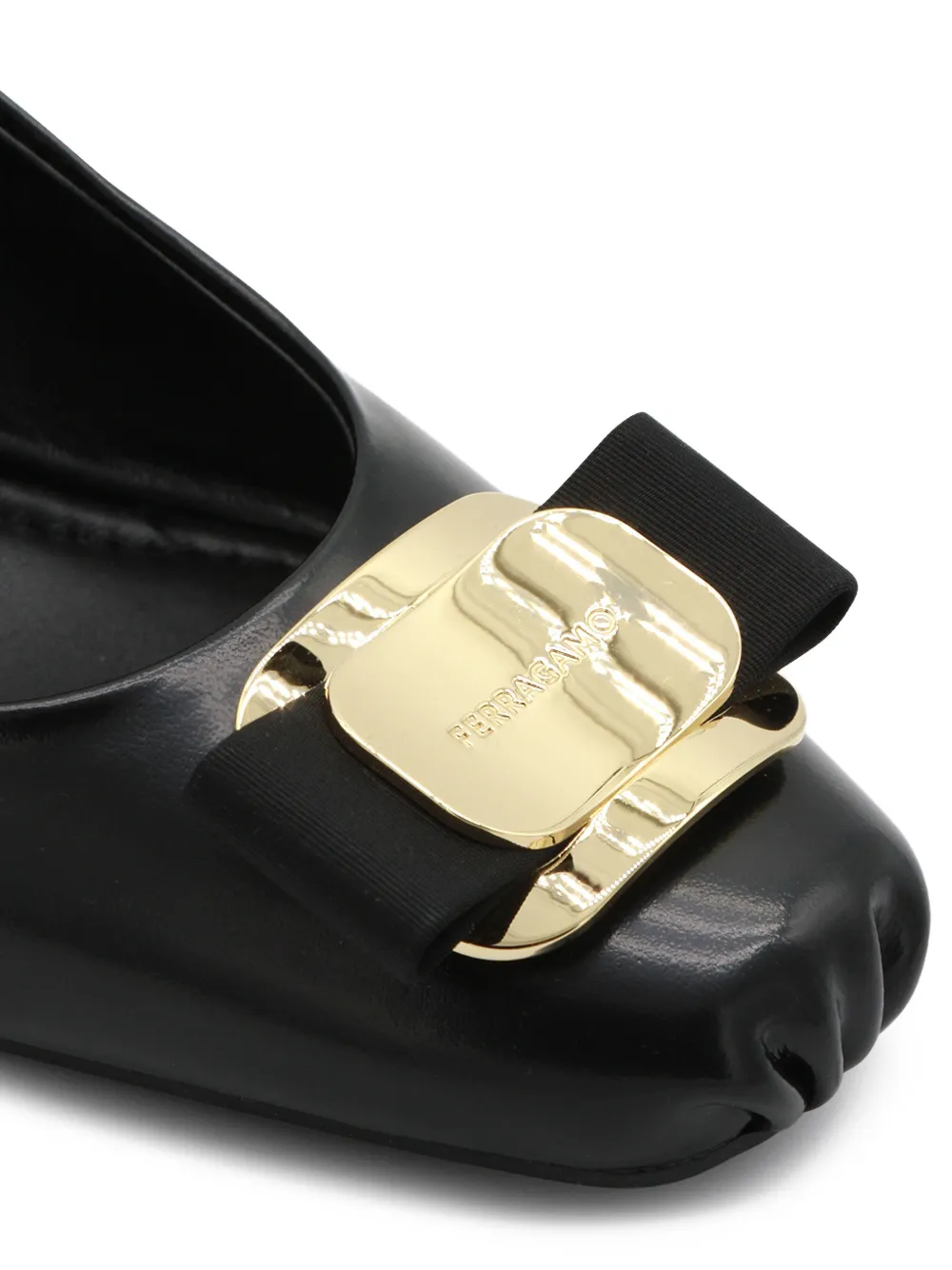 Ferragamo 40mm New Vara pumps met gesp Zwart