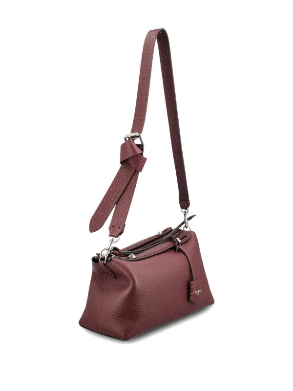 FENDI バイザウェイ　スタッズ ショルダーバッグ レッド FENDI バイザウェイ ショルダーバッグ M | レッド | FARFETCH JP