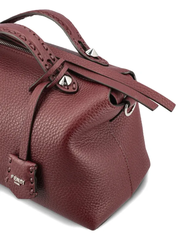 FENDI バイザウェイ　スタッズ ショルダーバッグ レッド FENDI バイザウェイ ショルダーバッグ M | レッド | FARFETCH JP