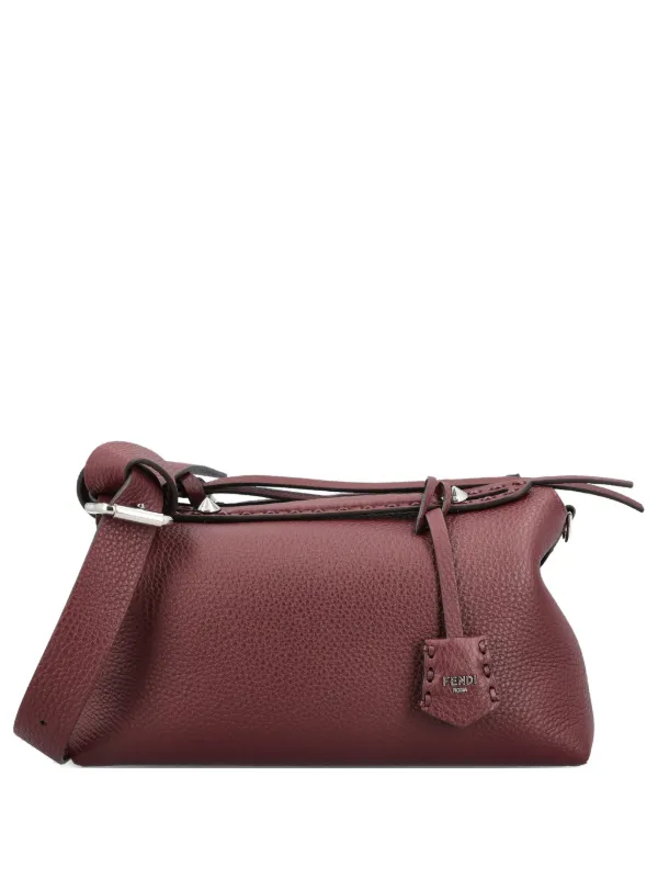 FENDI バイザウェイ　スタッズ ショルダーバッグ レッド FENDI バイザウェイ ショルダーバッグ M | レッド | FARFETCH JP