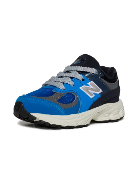 New Balance 2002R panelled sneakers