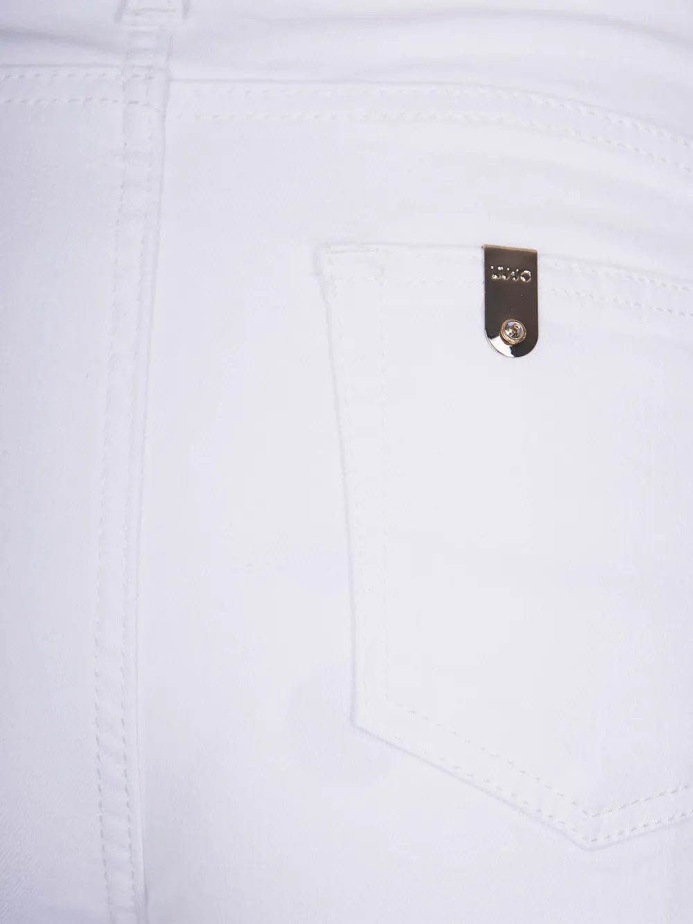  Liu Jo Vaqueros Con Detalle De Botones - Blanco 