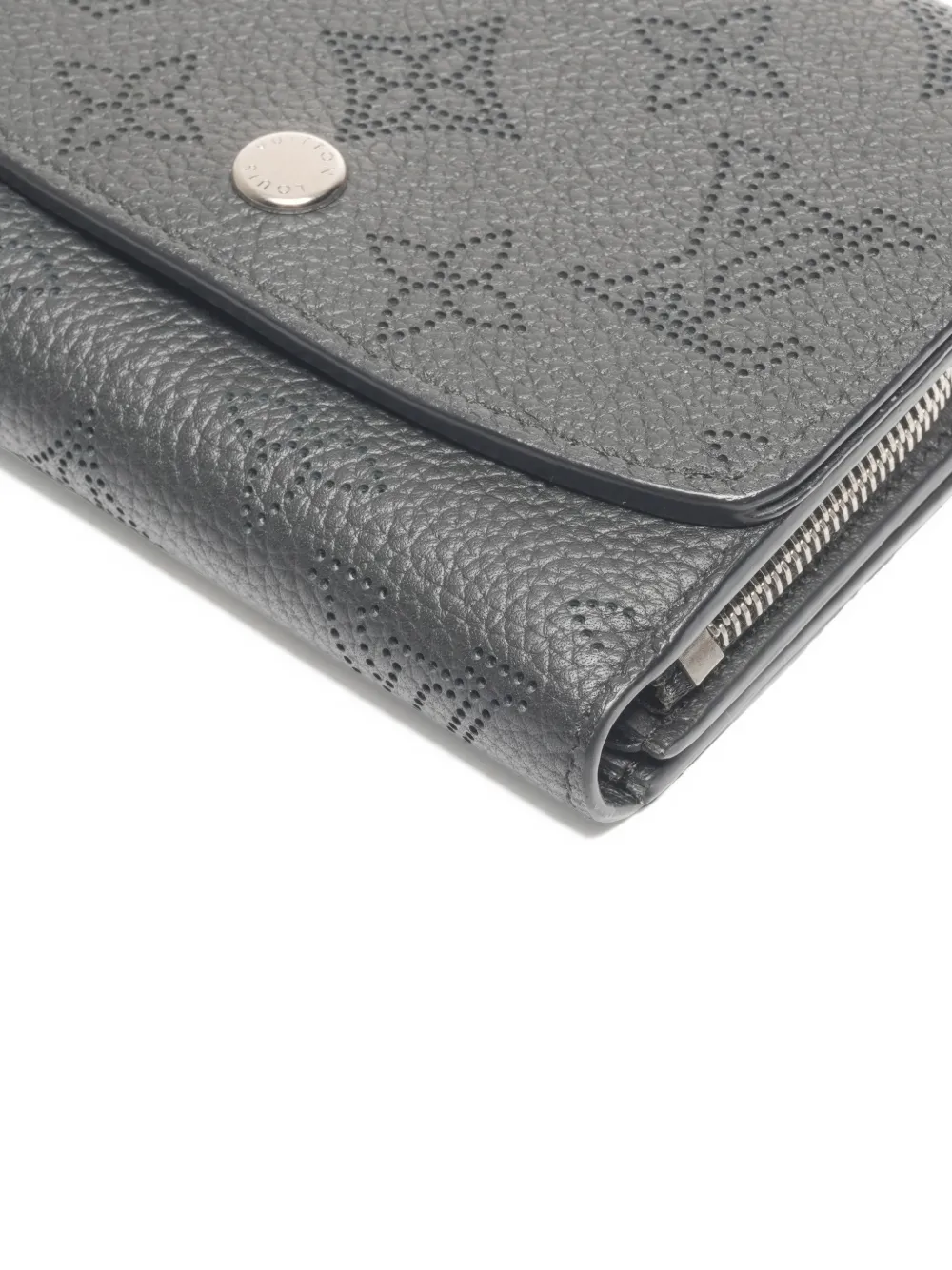 LOUIS VUITTON Pre-owned 2021-2025 Mahina Wallet In Gray