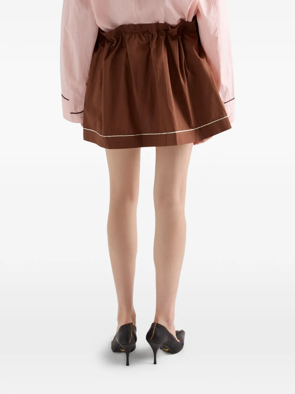 Prada Mini-rok met elastische taille en knopen Bruin