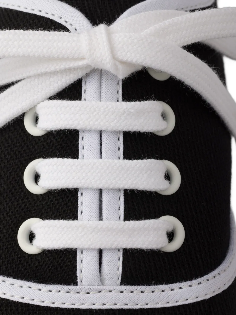 Prada Sneakers met ronde neus Zwart