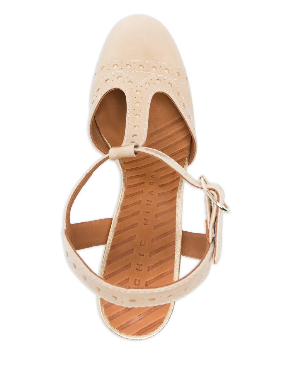 Chie Mihara Mira geperforeerde pumps met gespband Beige