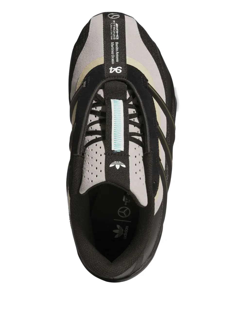 adidas x Bad bunny x Mercedes AMG Petronas F1 Team Adiracer GT sneakers Zwart