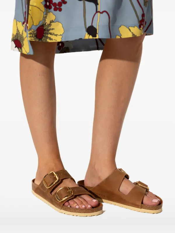 Birkenstock Sandália Arizona Big Buckle | Marrom | FARFETCH BR
