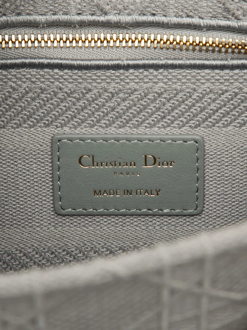 Christian Dior Pre-Owned Borsa a tracolla Lady D-Lite media in tela con motivo Cannage 2020 - Grigio