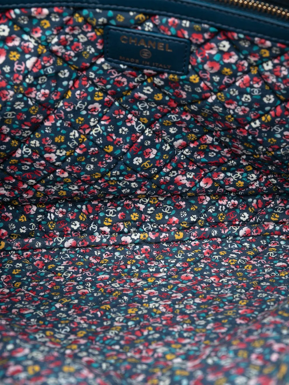 CHANEL Pre-owned 2016-2017 Large Quilted Lambskin La Habana O Case Clutch Bag In Blue