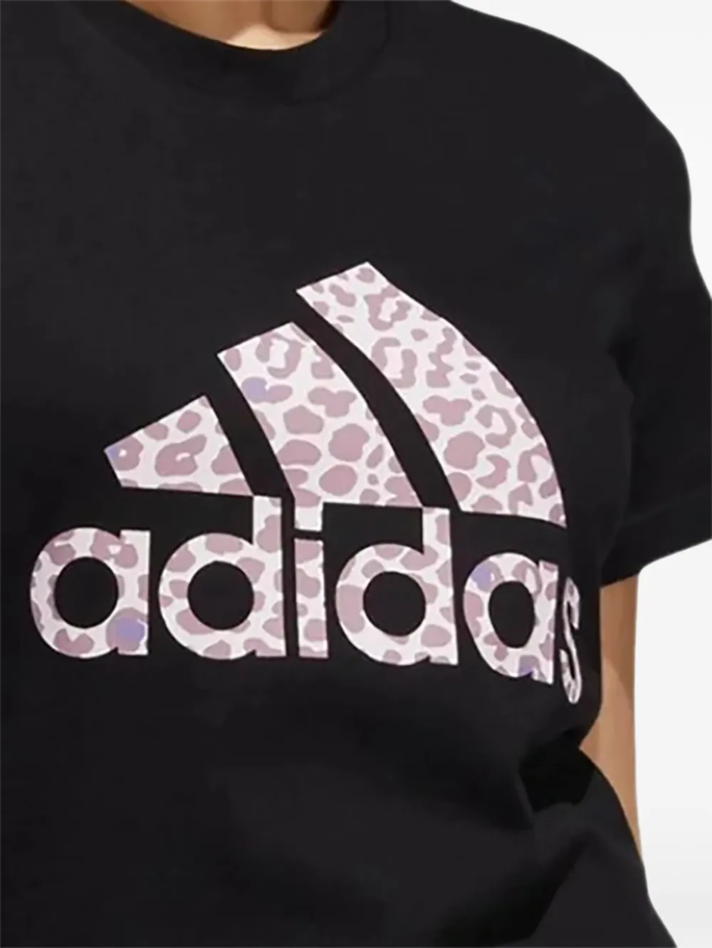 adidas T-shirt met luipaardprint Zwart