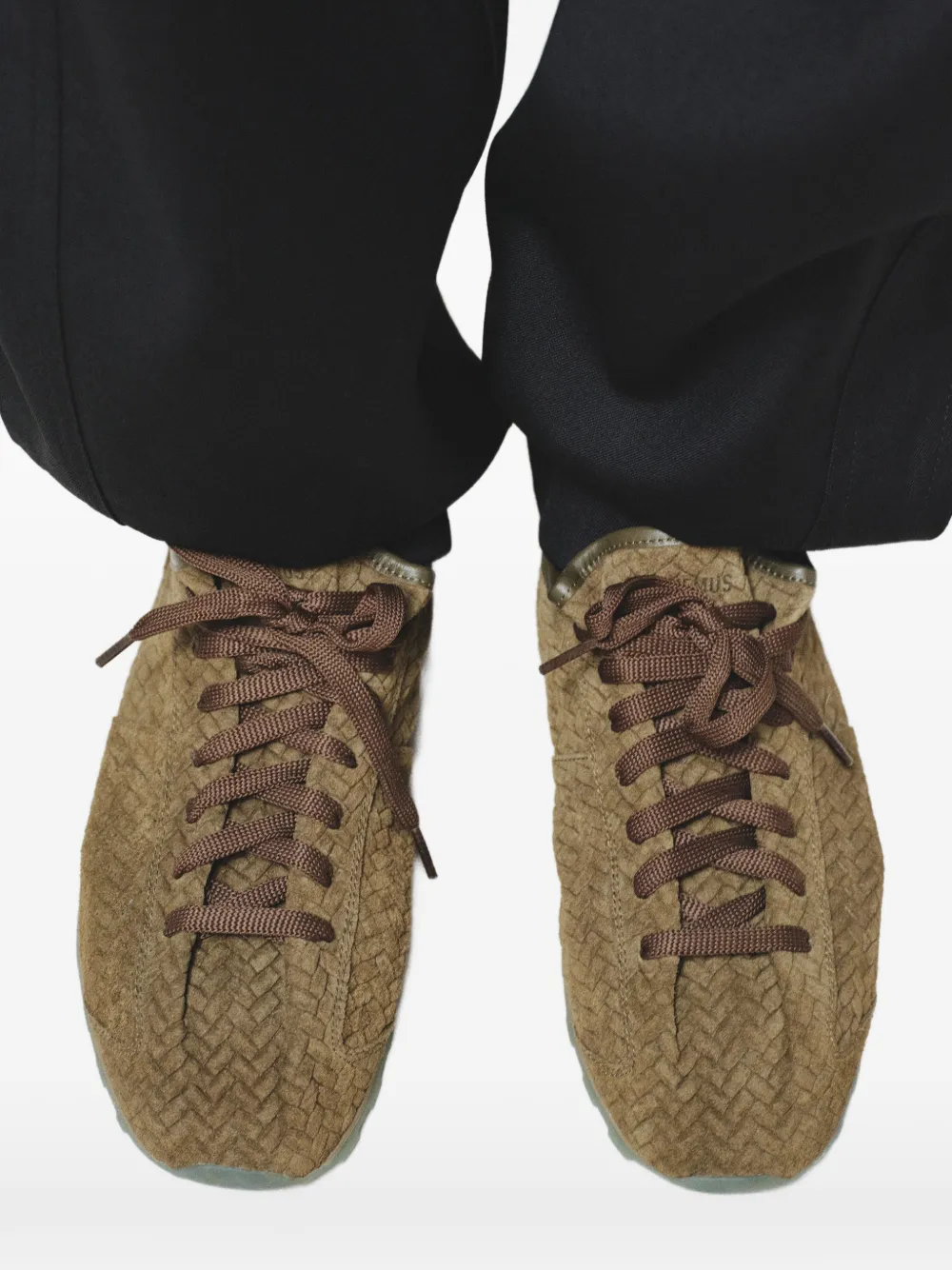 Jacquemus embossed lace-up trainers Groen