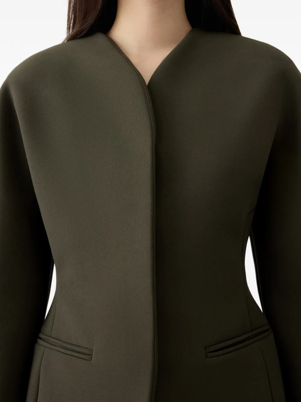 Jacquemus Ovalo jack met V-hals en zak Groen
