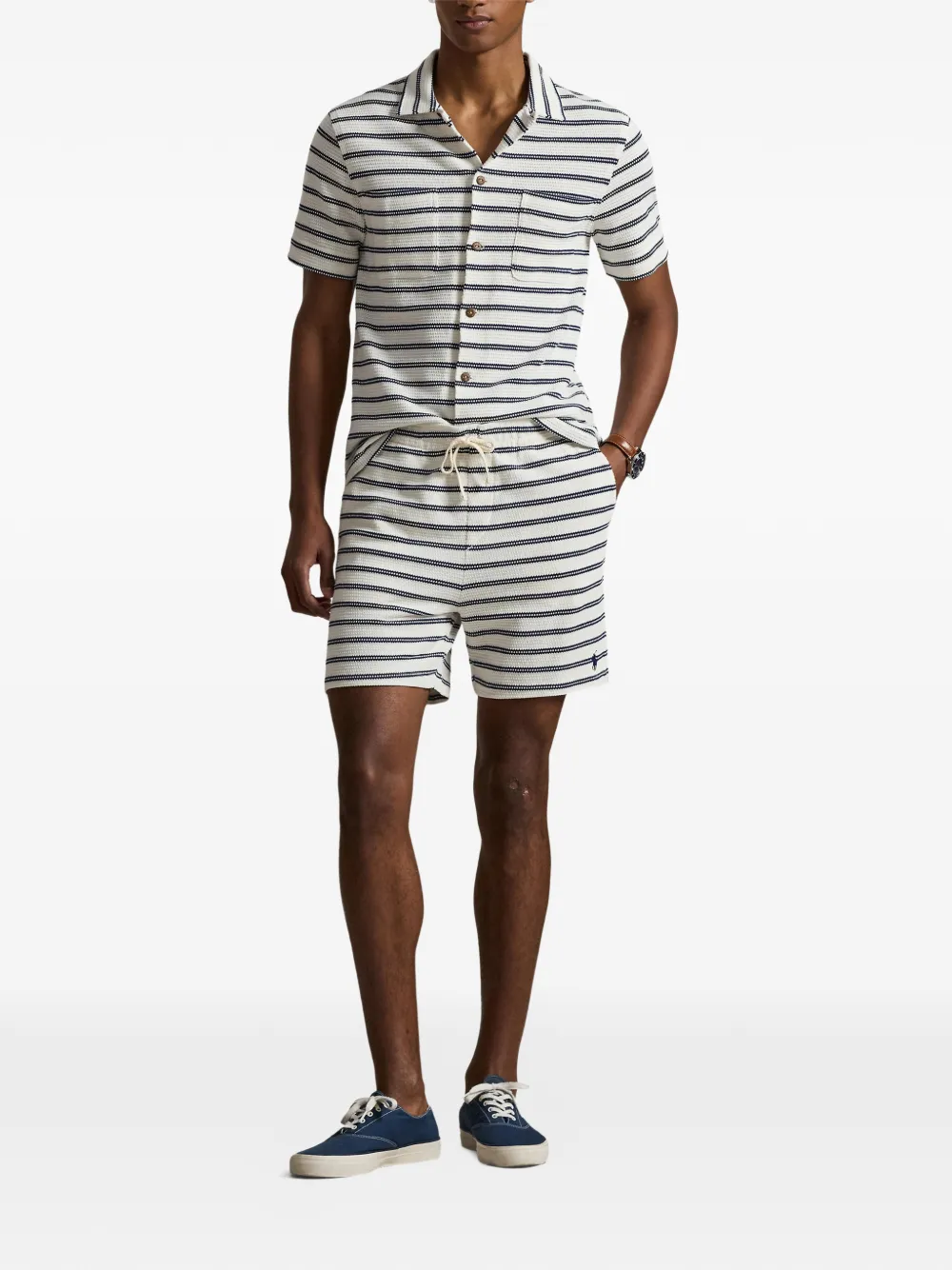 striped-pattern drawstring shorts