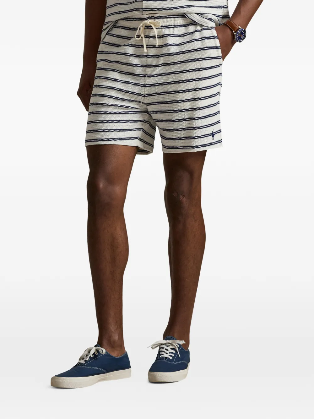 striped-pattern drawstring shorts