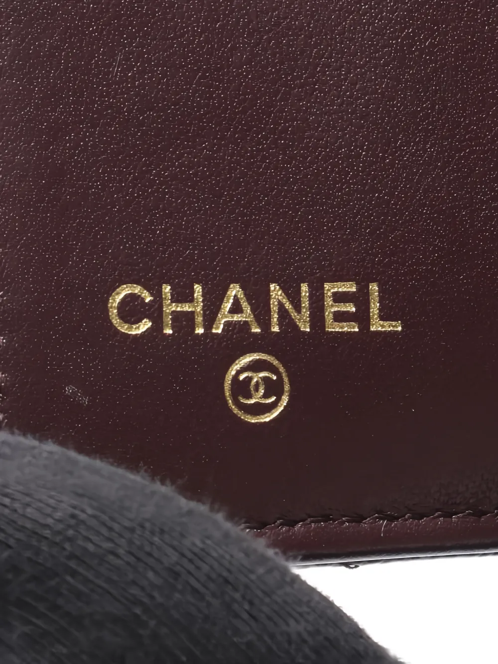Pre-owned Chanel 2021 Flap Quilted Wallet In Red