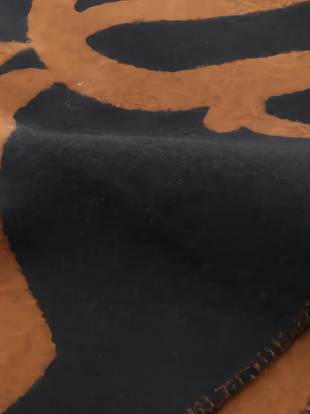 Hermès Pre-Owned 2010s Boucles et Camails fringed scarf | Image 2