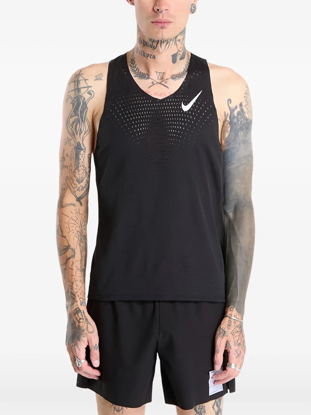 Nike AeroSwift V-neck tank top - Zwart