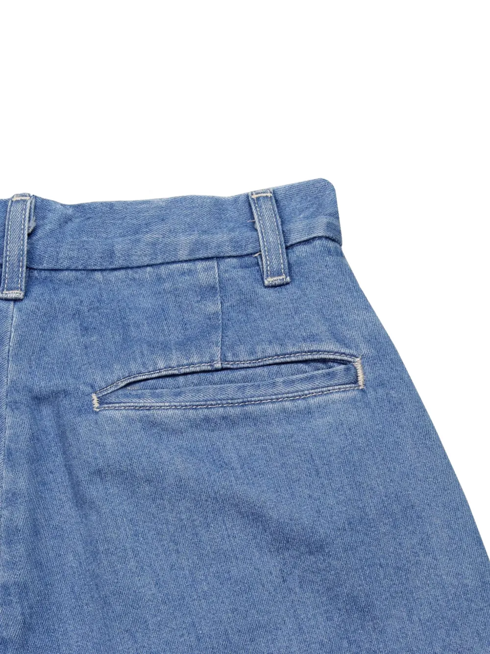 Buttoned Welt-Pocket Shorts