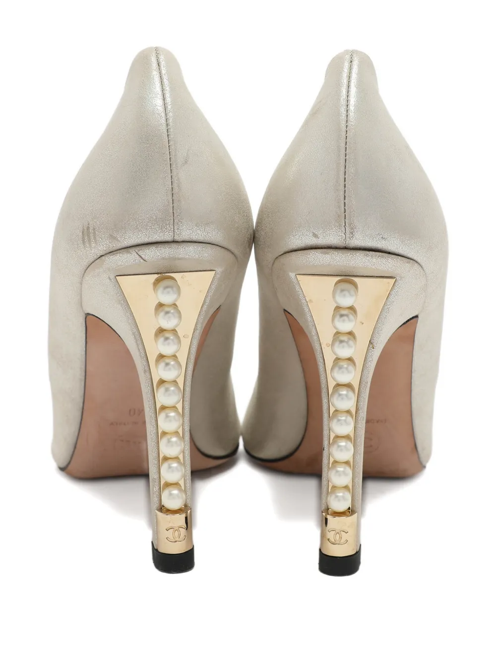 CHANEL Pre-Owned pearl-embellished heeled pumps - Zilver