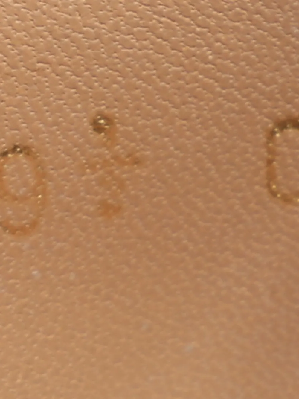 Ferragamo Pre-Owned 1194111 pumps verfraaid met studs Zwart