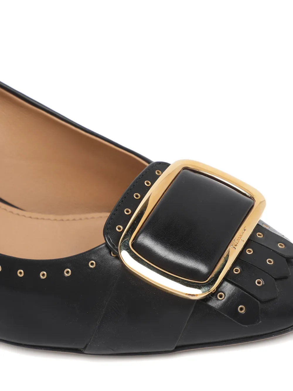 Ferragamo Pre-Owned 1194111 pumps verfraaid met studs Zwart