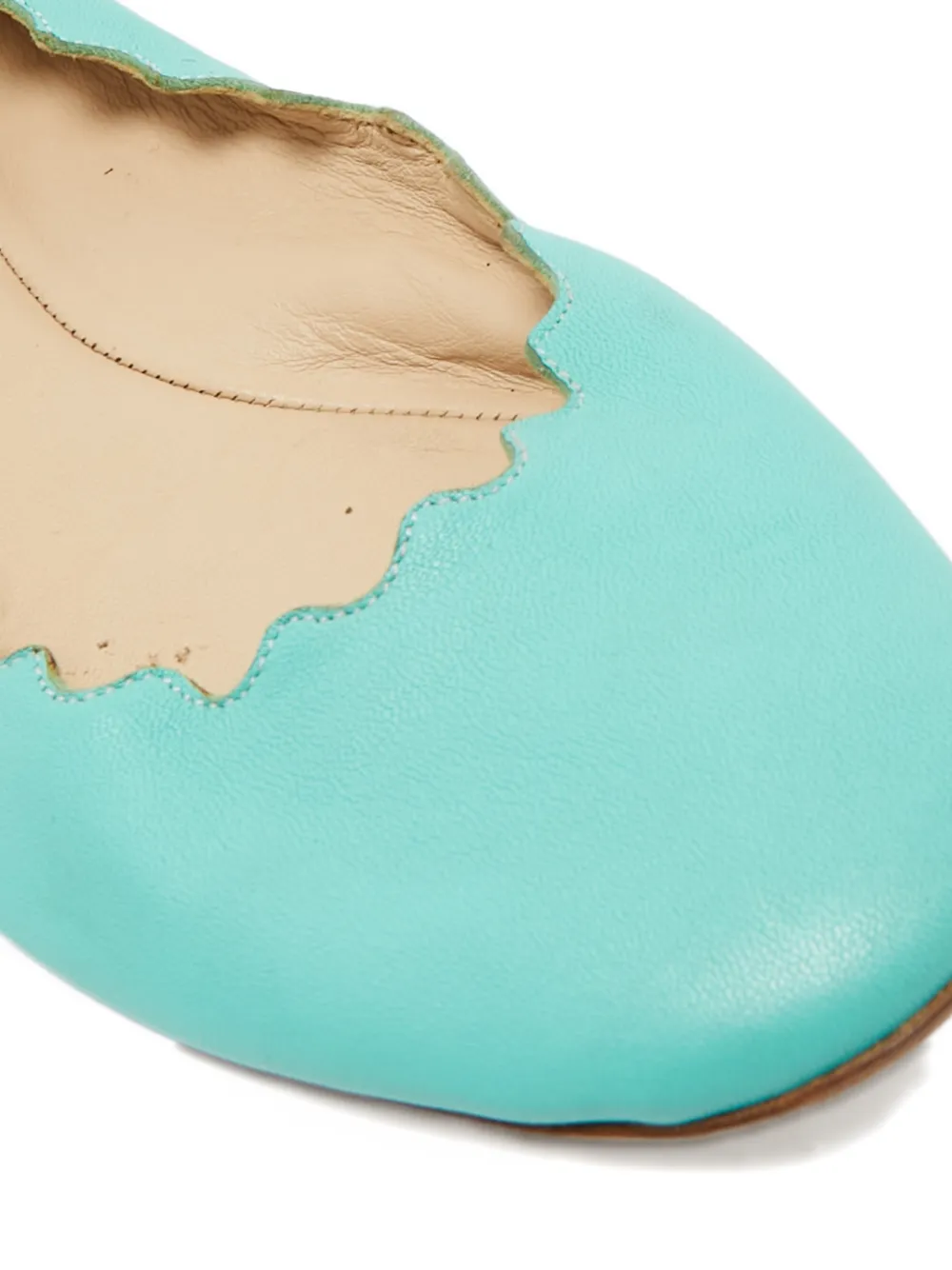 Chloé Pre-Owned scalloped leather ballet flats - Blauw