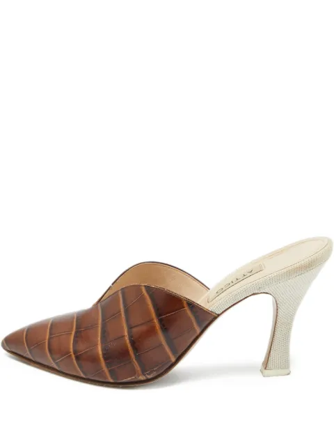 The Attico mules à effet peau de crocodile