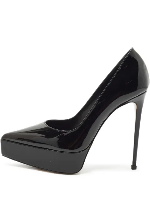 Le Silla Uma platform pumps