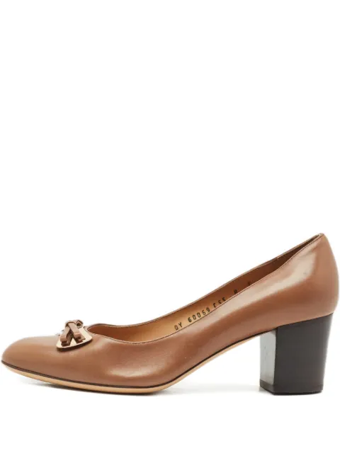 Ferragamo Pre-Owned Vara bow leather pumps